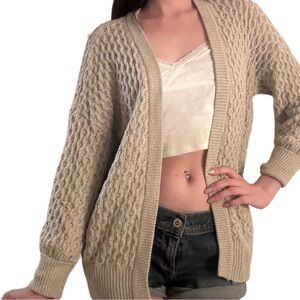 Universal Threads cream knit cardigan